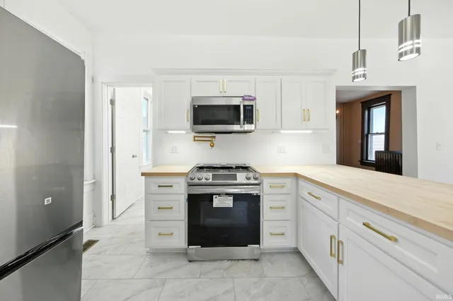 $209,900 | 110 South 4th Street, Decatur, IN 46733