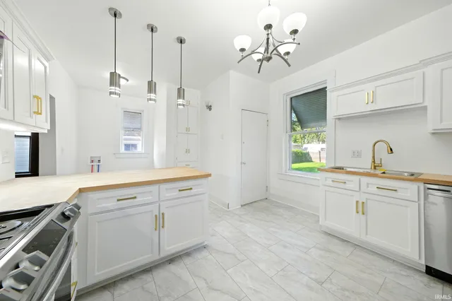 $209,900 | 110 South 4th Street, Decatur, IN 46733