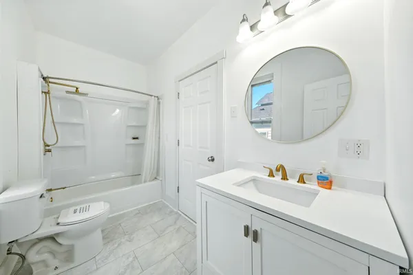 $199,900 | 110 South 4th Street, Decatur, IN 46733