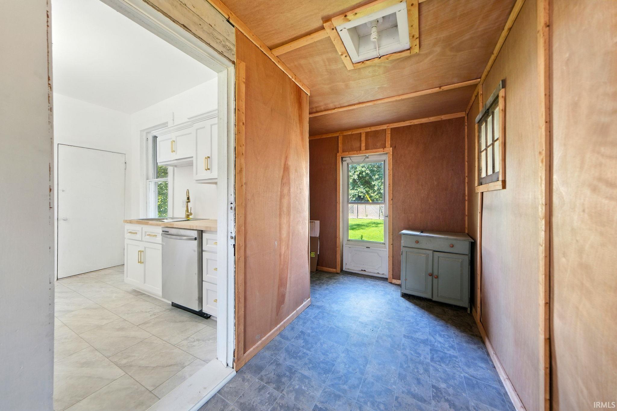 110 South 4th Street Decatur, IN 46733 - Photo 19 of 35