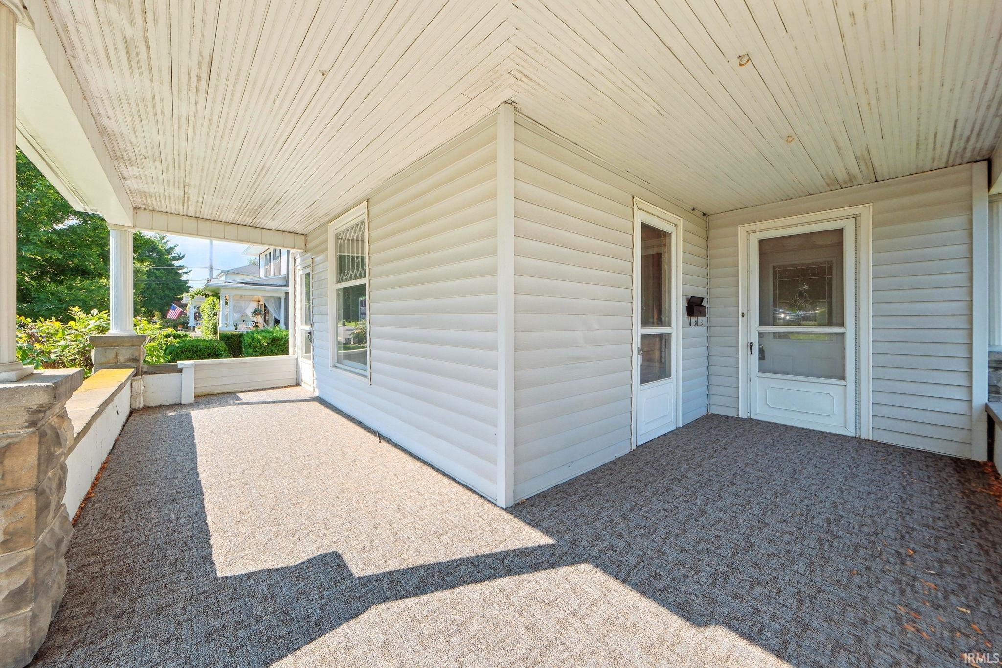 110 South 4th Street Decatur, IN 46733 - Photo 2 of 35