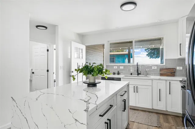 $950,000 | 54-74 Kamehameha Highway, Unit B, Hauula, HI 96717