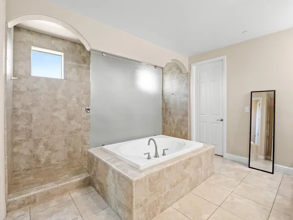 $918,000 | 1229 East Via Roma Drive, Fresno, CA 93730
