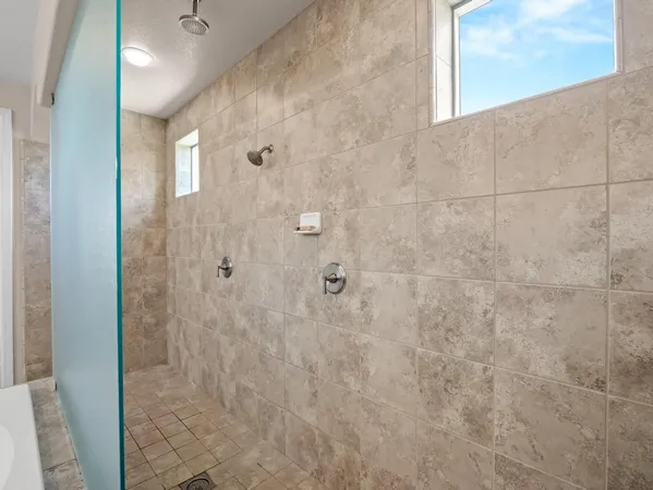 $918,000 | 1229 East Via Roma Drive, Fresno, CA 93730