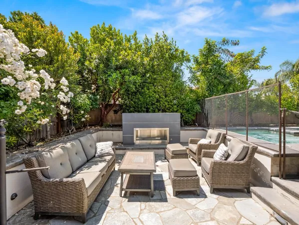 $918,000 | 1229 East Via Roma Drive, Fresno, CA 93730