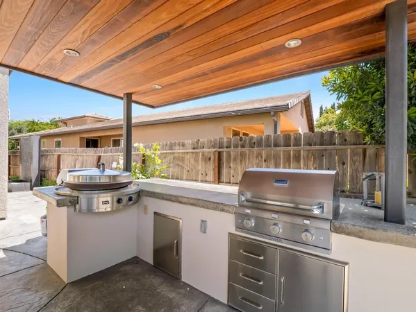$918,000 | 1229 East Via Roma Drive, Fresno, CA 93730
