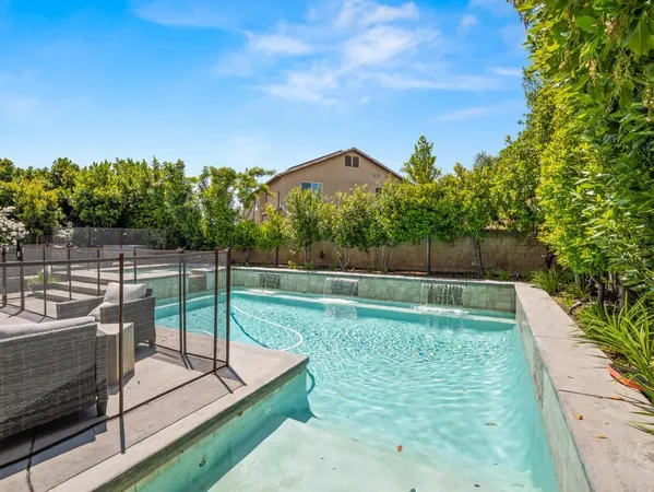 $918,000 | 1229 East Via Roma Drive, Fresno, CA 93730