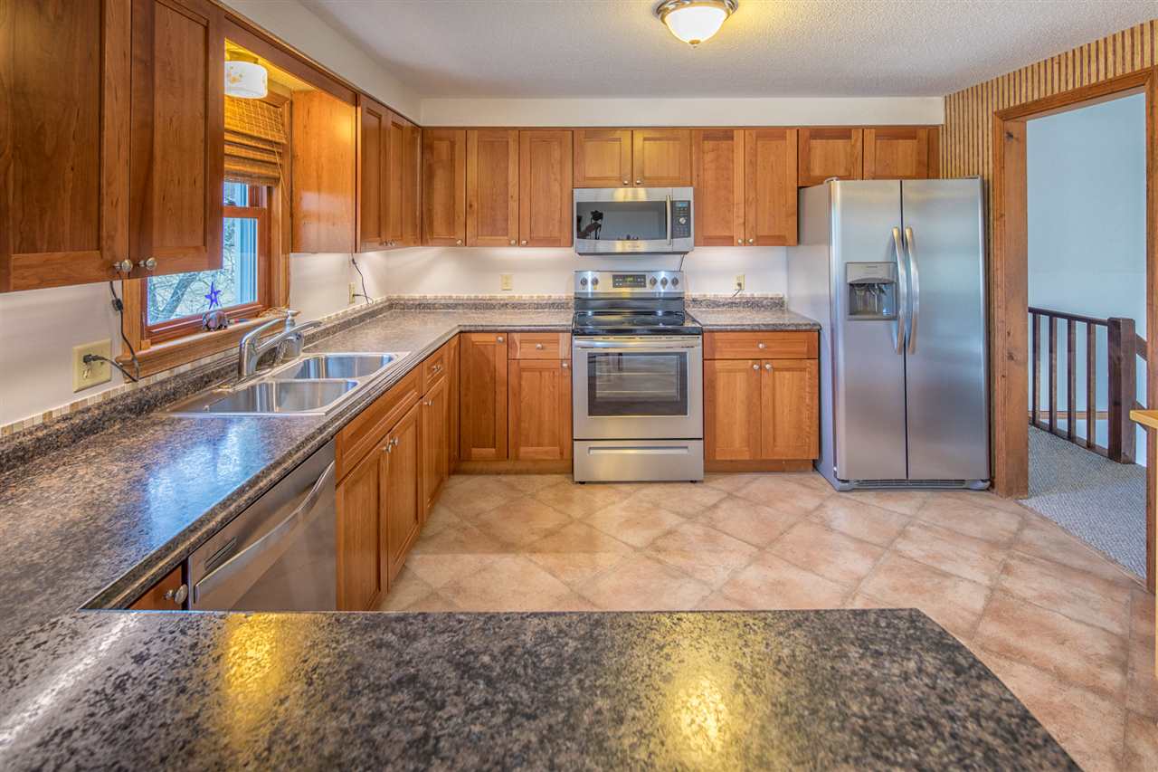 77 Harriman Hill Road Raymond, NH 03077 - Photo 17 of 32 Gallery Image 17