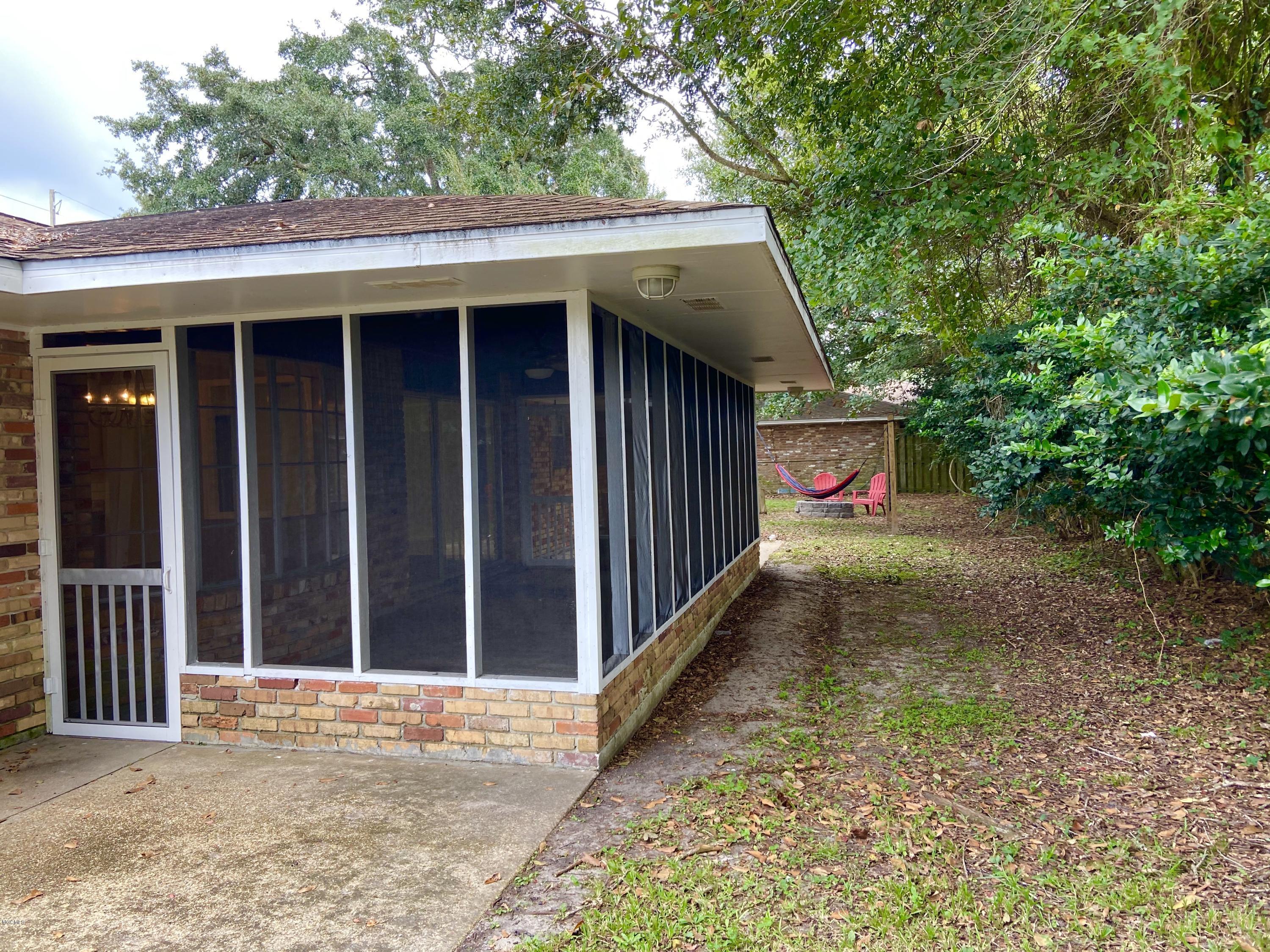 20211 Pineville Road Long Beach, MS 39560 - Photo 36 of 38 screen porch