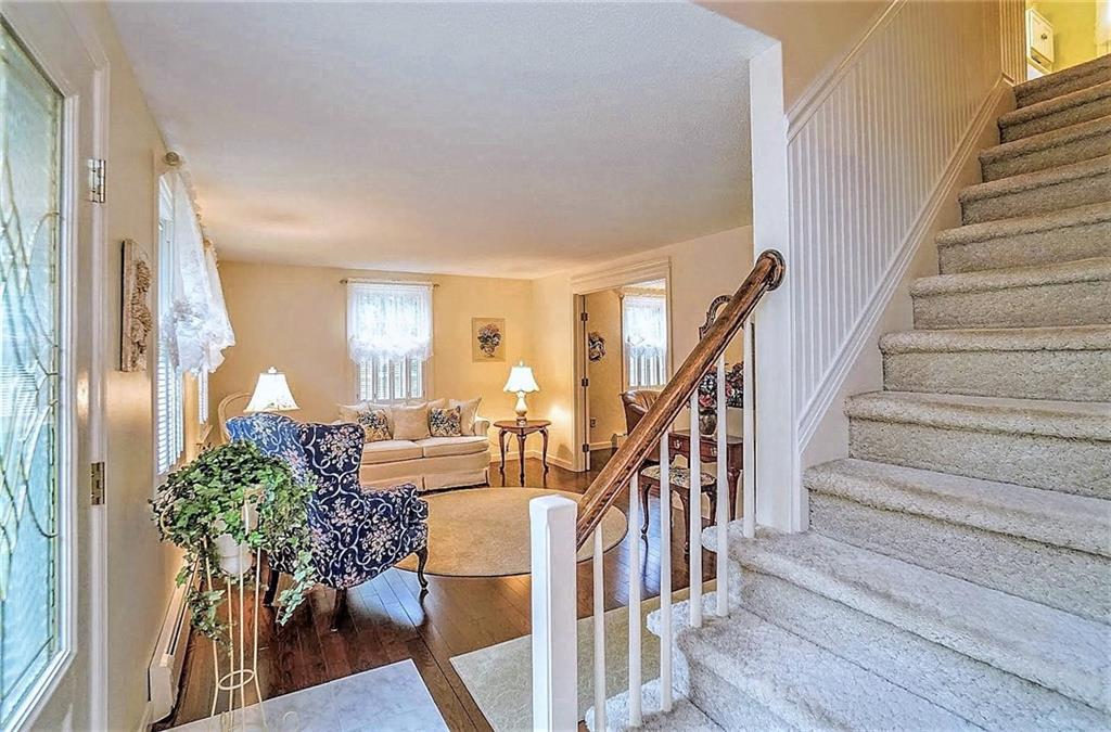 255 Methodist Road Westbrook, ME 04092 - Photo 3 of 34 Welcome inside!