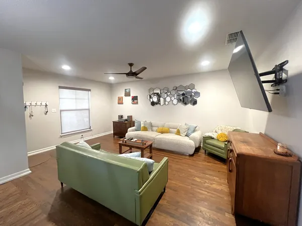 $3,200 | 1311 Aggie Lane, Unit A, Austin, TX 78757