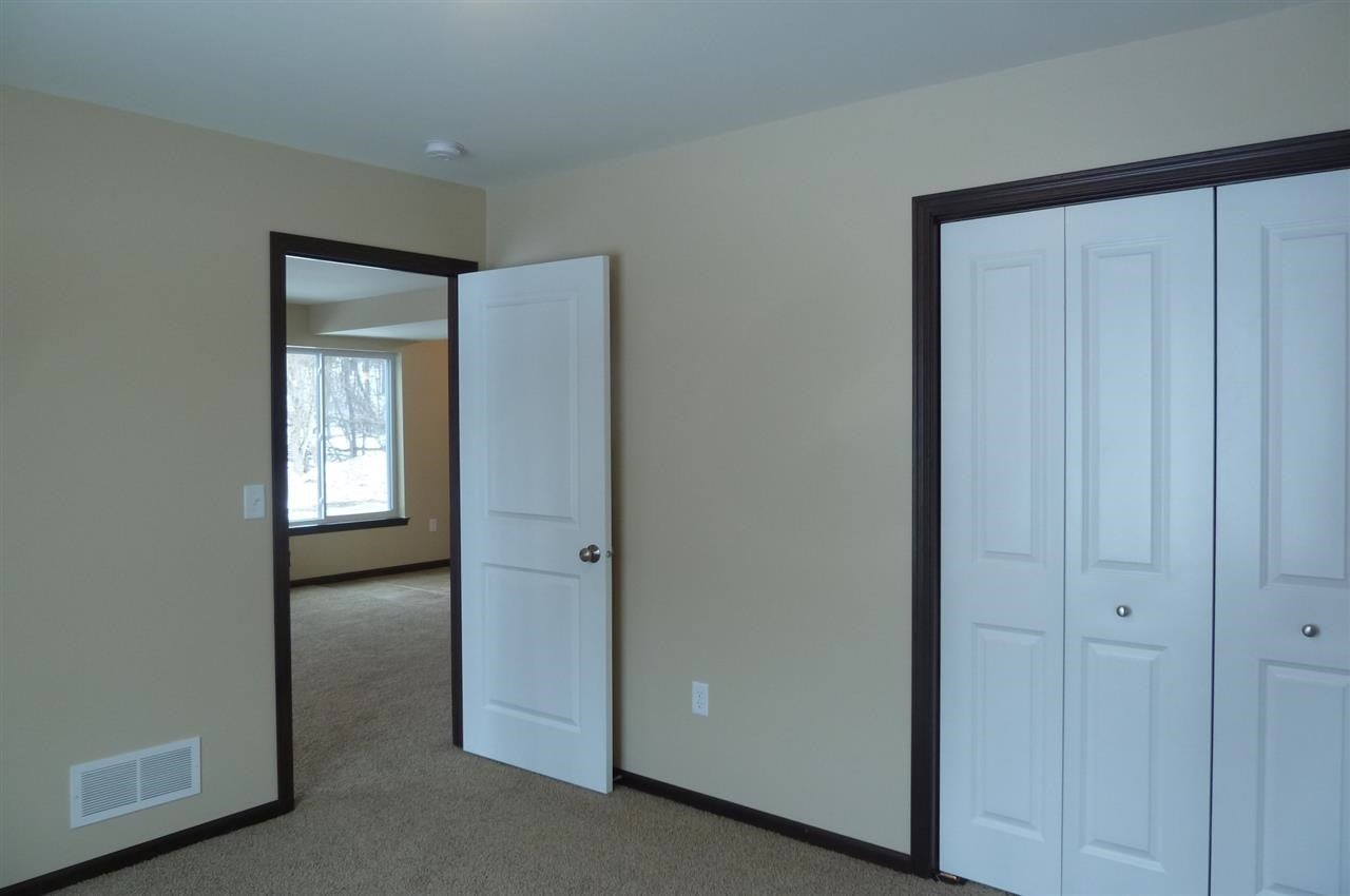 450 RJ Drive Tiffin, IA 52340 - Photo 22 of 23 Gallery Image 22