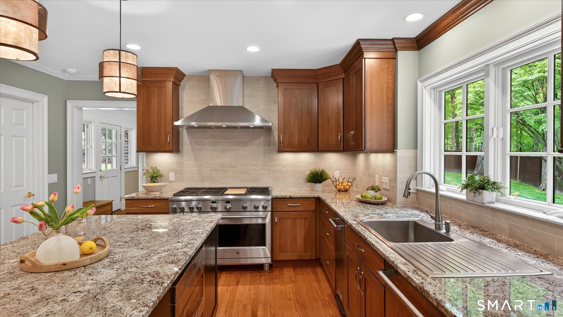 15 Hop Brook Road Simsbury, CT 06070 - Photo 13 of 40