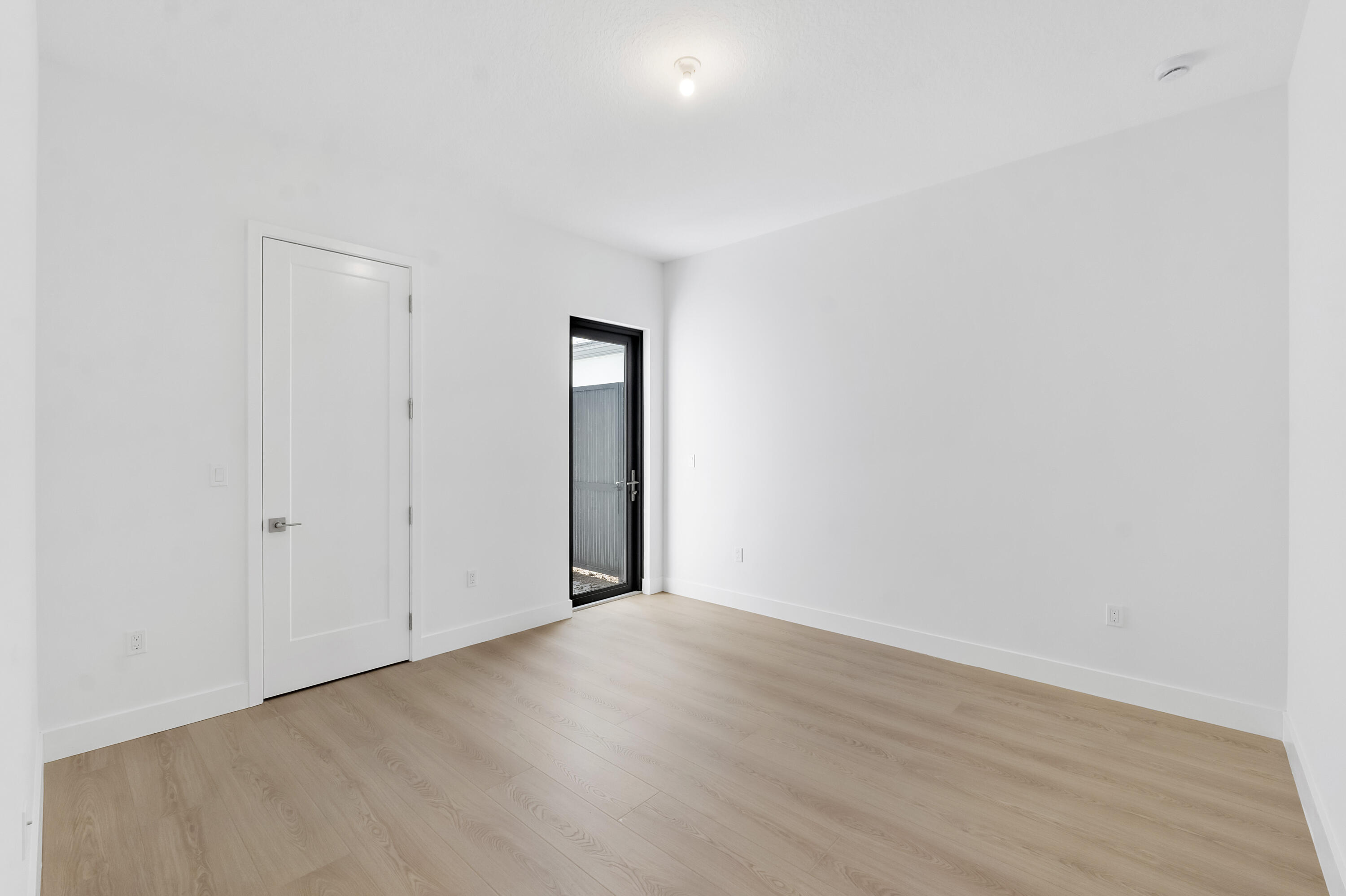9322 Sunflower Mdw Road Boca Raton, FL 33434 - Photo 21 of 87 a view of an empty room