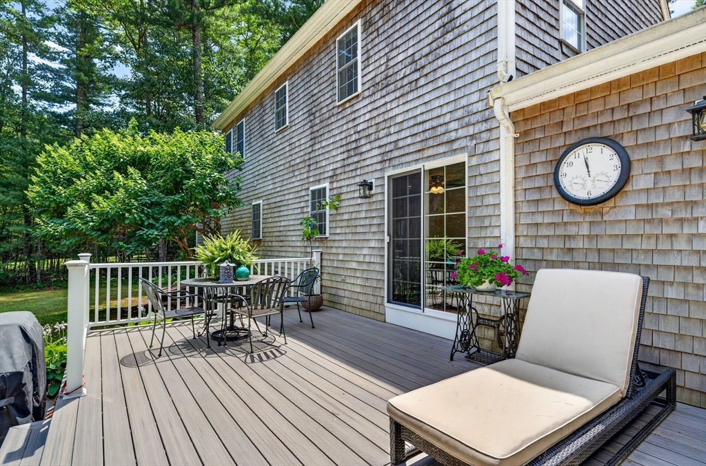 888 Walnut Plain Road Rochester, MA 02770 - Photo 9 of 42 Gallery Image 9