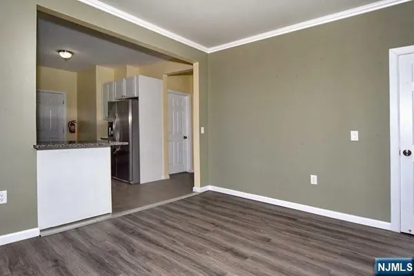 $2,600 | 308 Milburn Avenue, Unit 2, Lyndhurst, NJ 07071