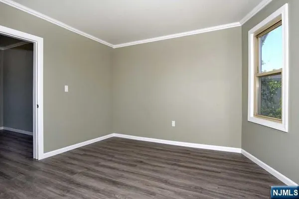 $2,600 | 308 Milburn Avenue, Unit 2, Lyndhurst, NJ 07071