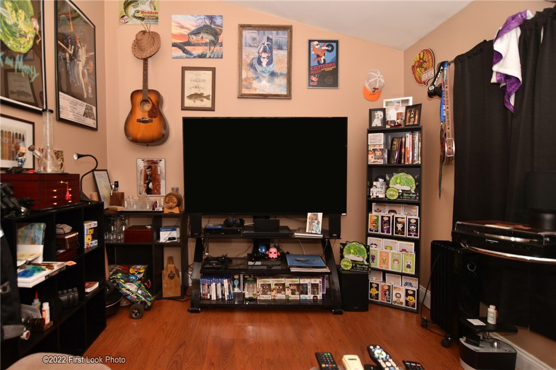 4 Hudson Lane Warwick, RI 02886 - Photo 11 of 40