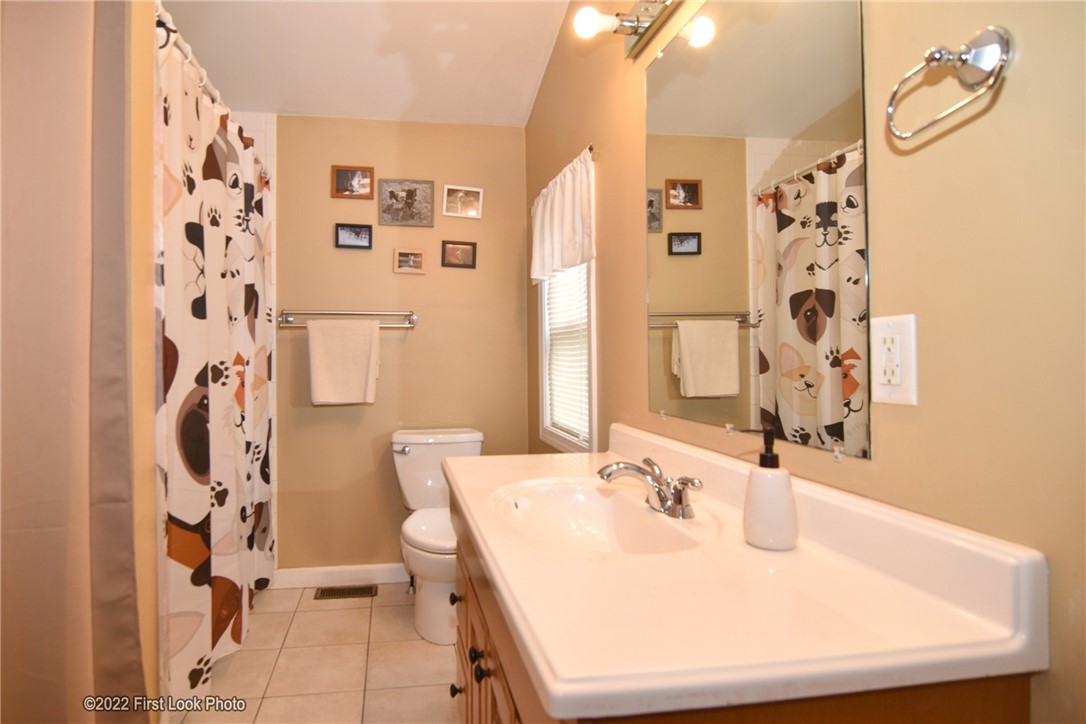 4 Hudson Lane Warwick, RI 02886 - Photo 17 of 40