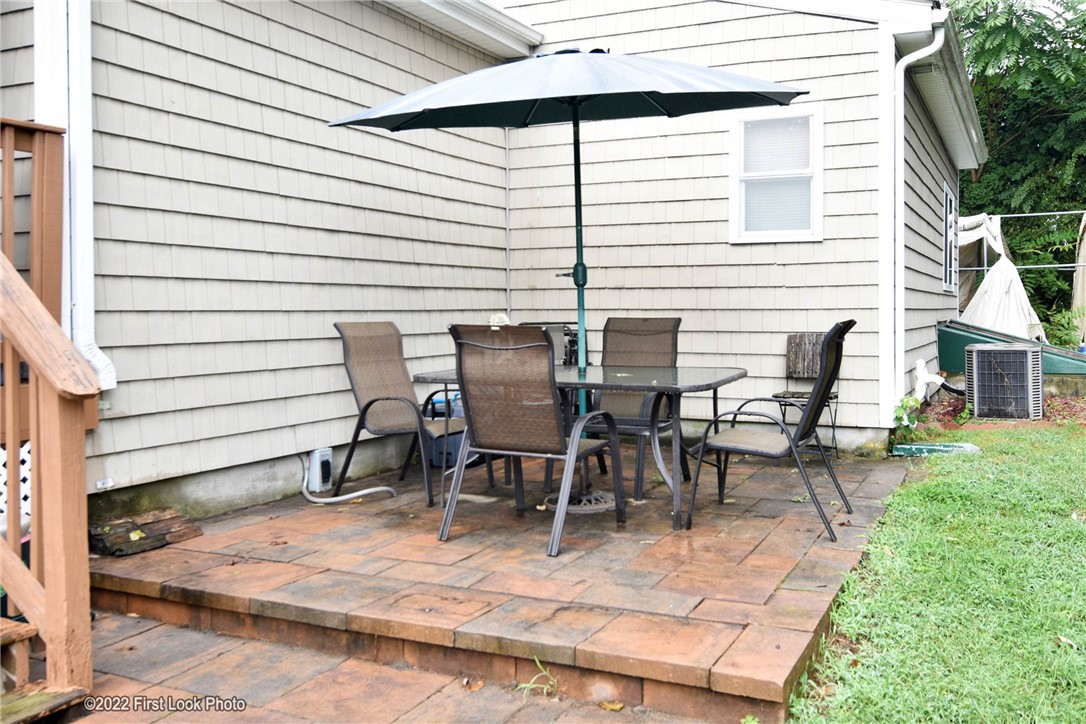 4 Hudson Lane Warwick, RI 02886 - Photo 28 of 40