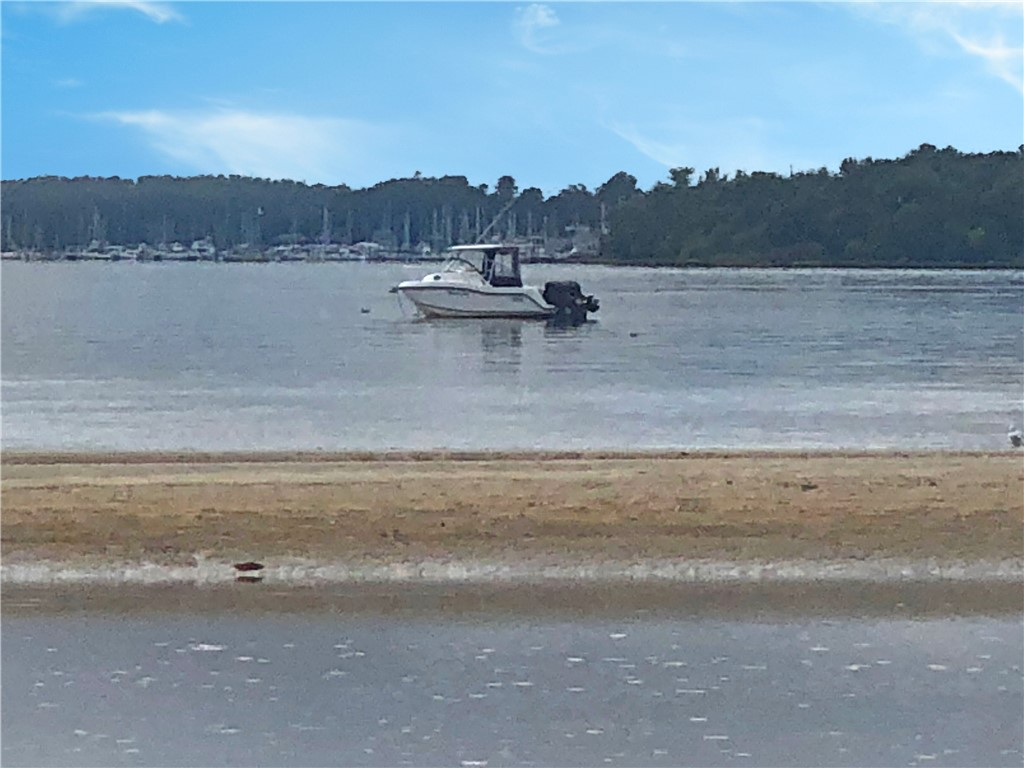 4 Hudson Lane Warwick, RI 02886 - Photo 36 of 40