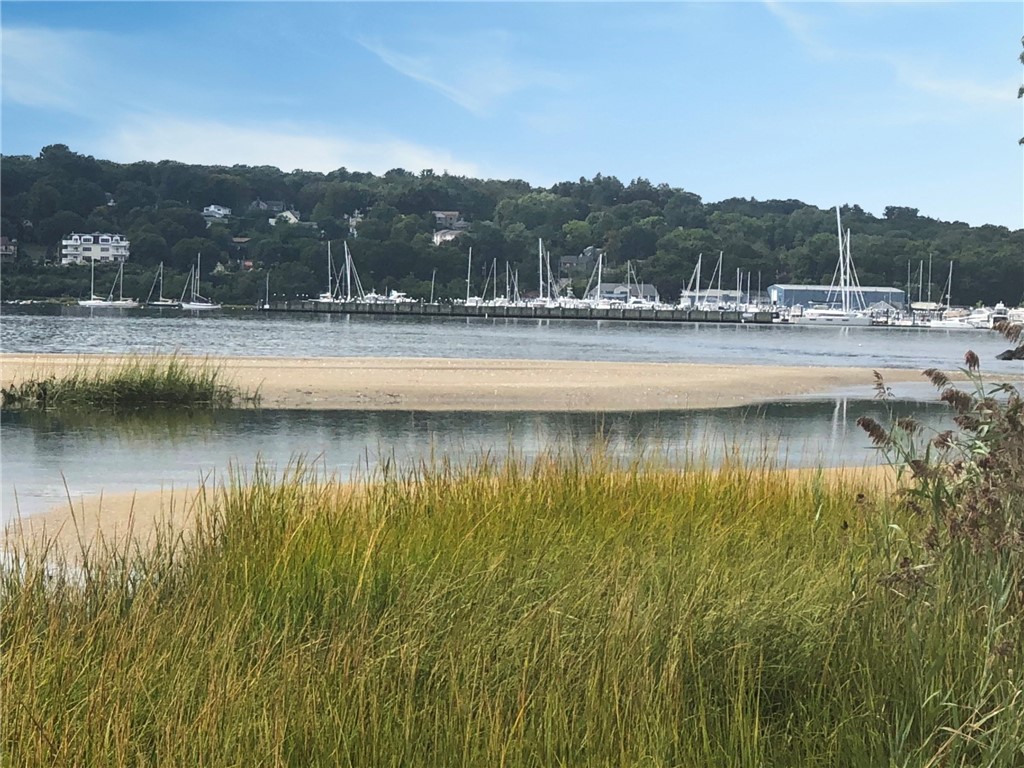 4 Hudson Lane Warwick, RI 02886 - Photo 38 of 40