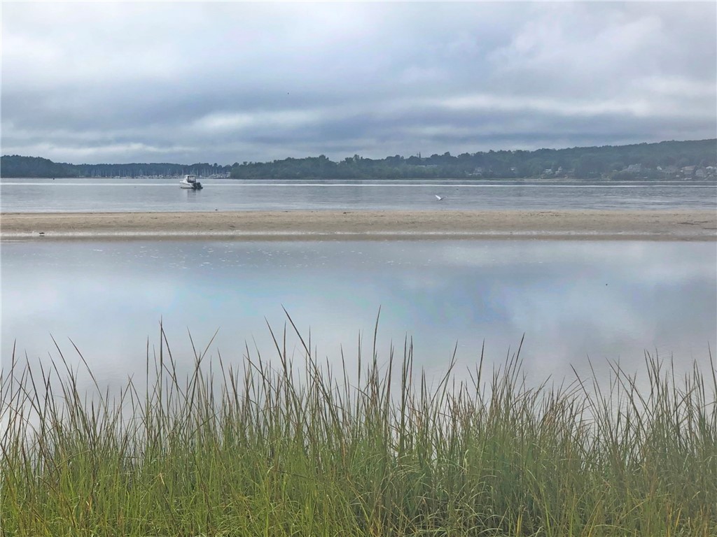 4 Hudson Lane Warwick, RI 02886 - Photo 39 of 40