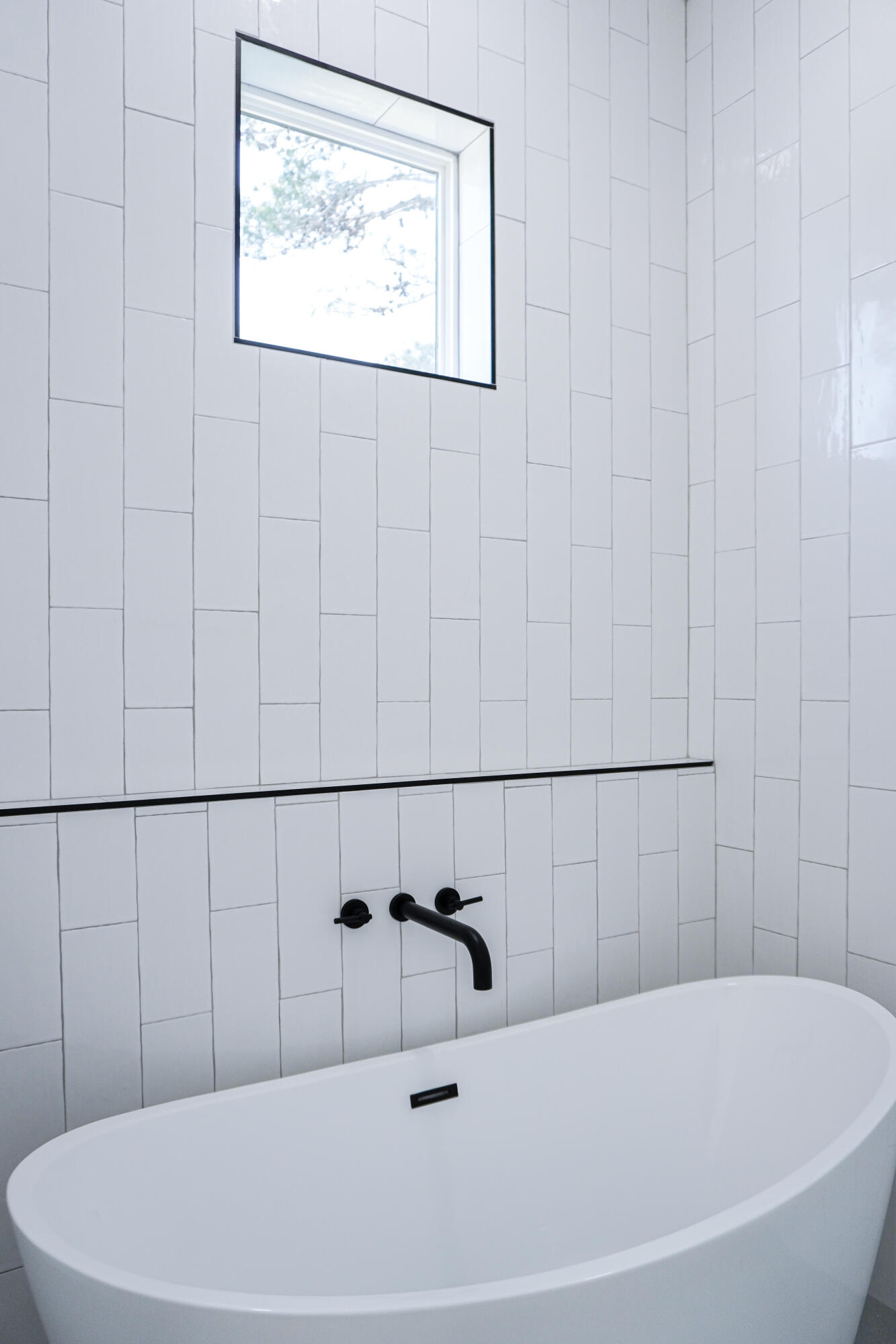 33 Maritime Way Santa Rosa Beach, FL 32459 - Photo 39 of 71 a bathroom with a white bath tub and a window