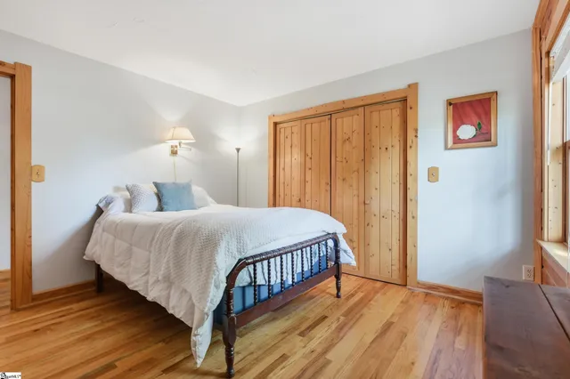 $649,900 | 925 West 14th Highway, Landrum, SC 29356