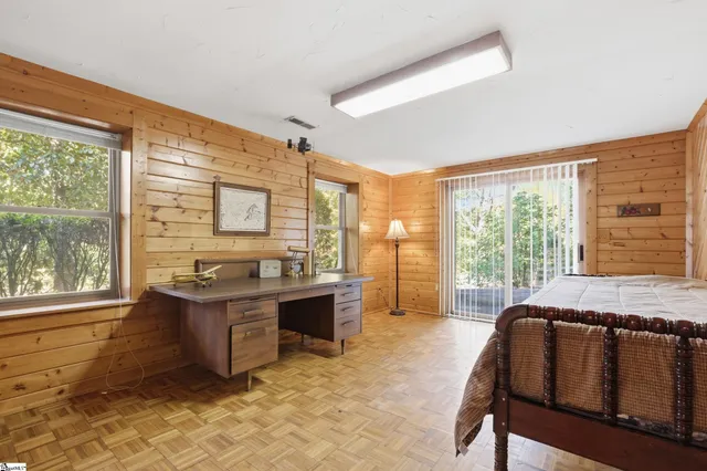 $649,900 | 925 West 14th Highway, Landrum, SC 29356