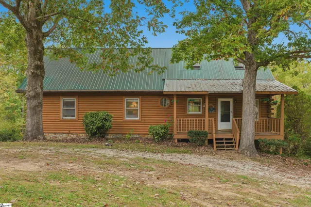 $649,900 | 925 West 14th Highway, Landrum, SC 29356