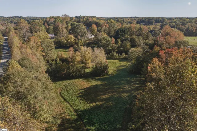 $649,900 | 925 West 14th Highway, Landrum, SC 29356