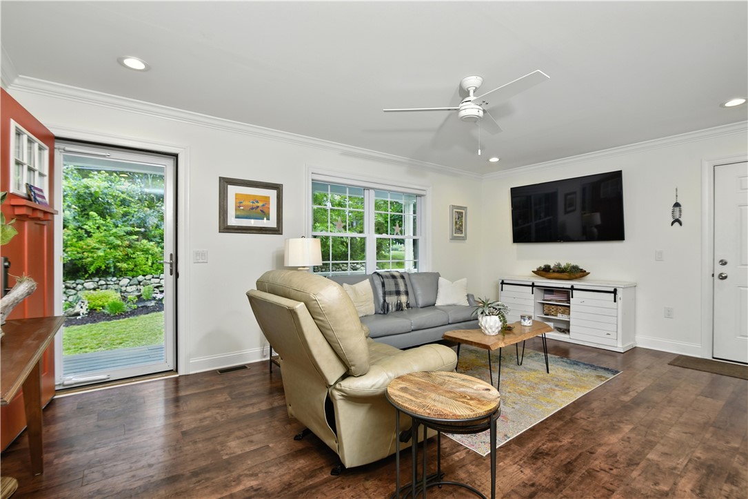 107 Pottersville Road Little Compton, RI 02837 - Photo 4 of 49