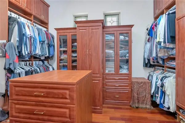 $2,395,000 | 18901 Lakes Edge Way, Odessa, FL 33556