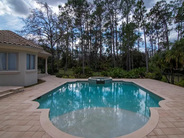 $2,395,000 | 18901 Lakes Edge Way, Odessa, FL 33556