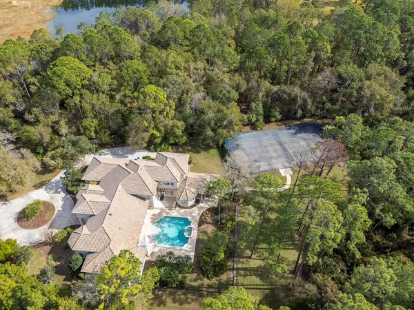 $2,395,000 | 18901 Lakes Edge Way, Odessa, FL 33556