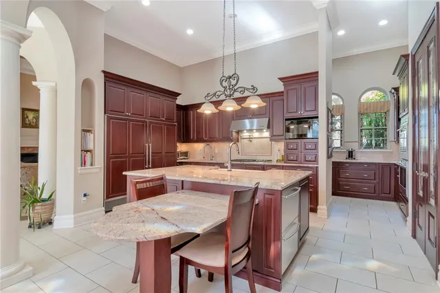 $2,495,000 | 18901 Lakes Edge Way, Odessa, FL 33556