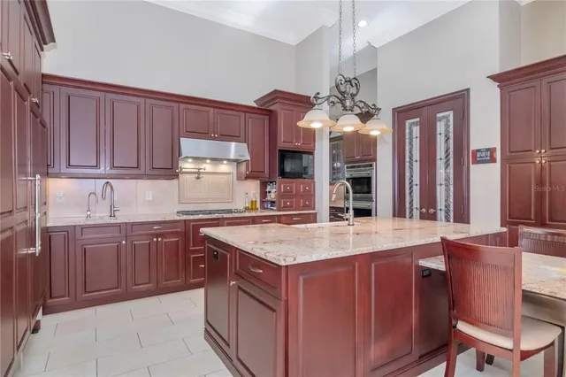 $2,495,000 | 18901 Lakes Edge Way, Odessa, FL 33556