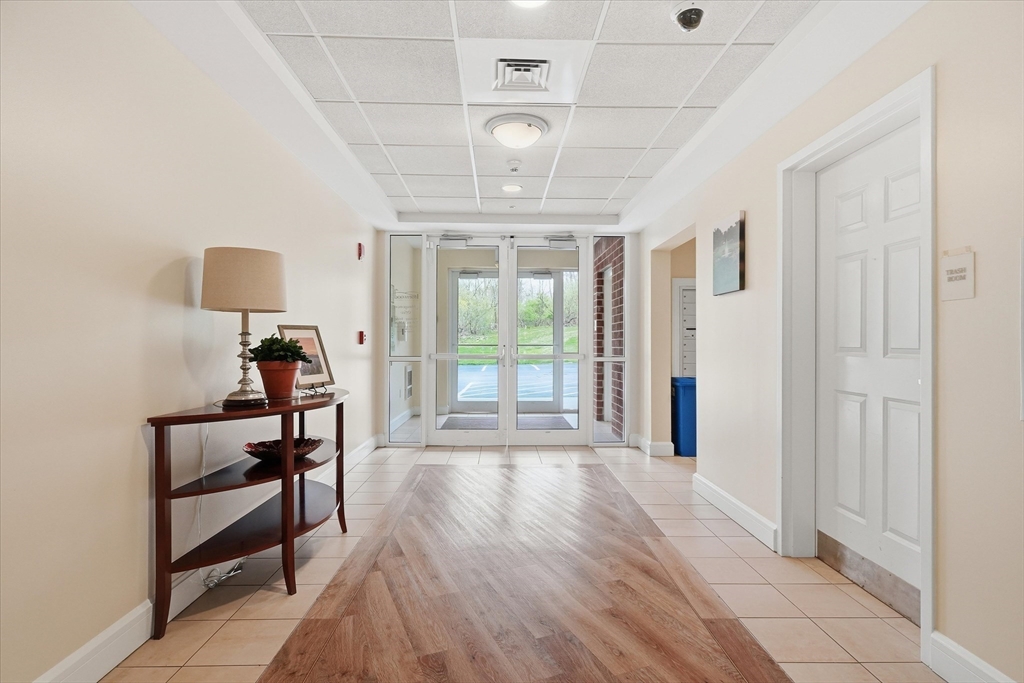 38 Village Road, Unit 110 Middleton, MA 01949 - Photo 4 of 38