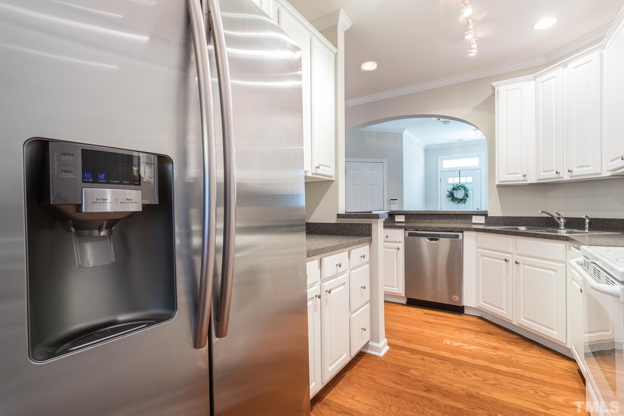 5924 Chivalry Court Raleigh, NC 27612 - Photo 11 of 31 Gallery Image 11