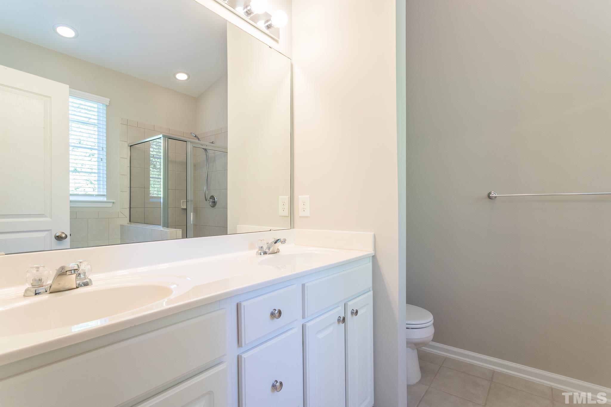 5924 Chivalry Court Raleigh, NC 27612 - Photo 18 of 31 Gallery Image 18