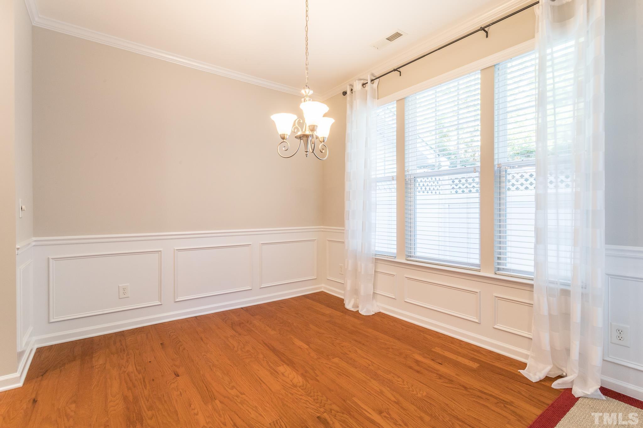 5924 Chivalry Court Raleigh, NC 27612 - Photo 6 of 31 Gallery Image 6