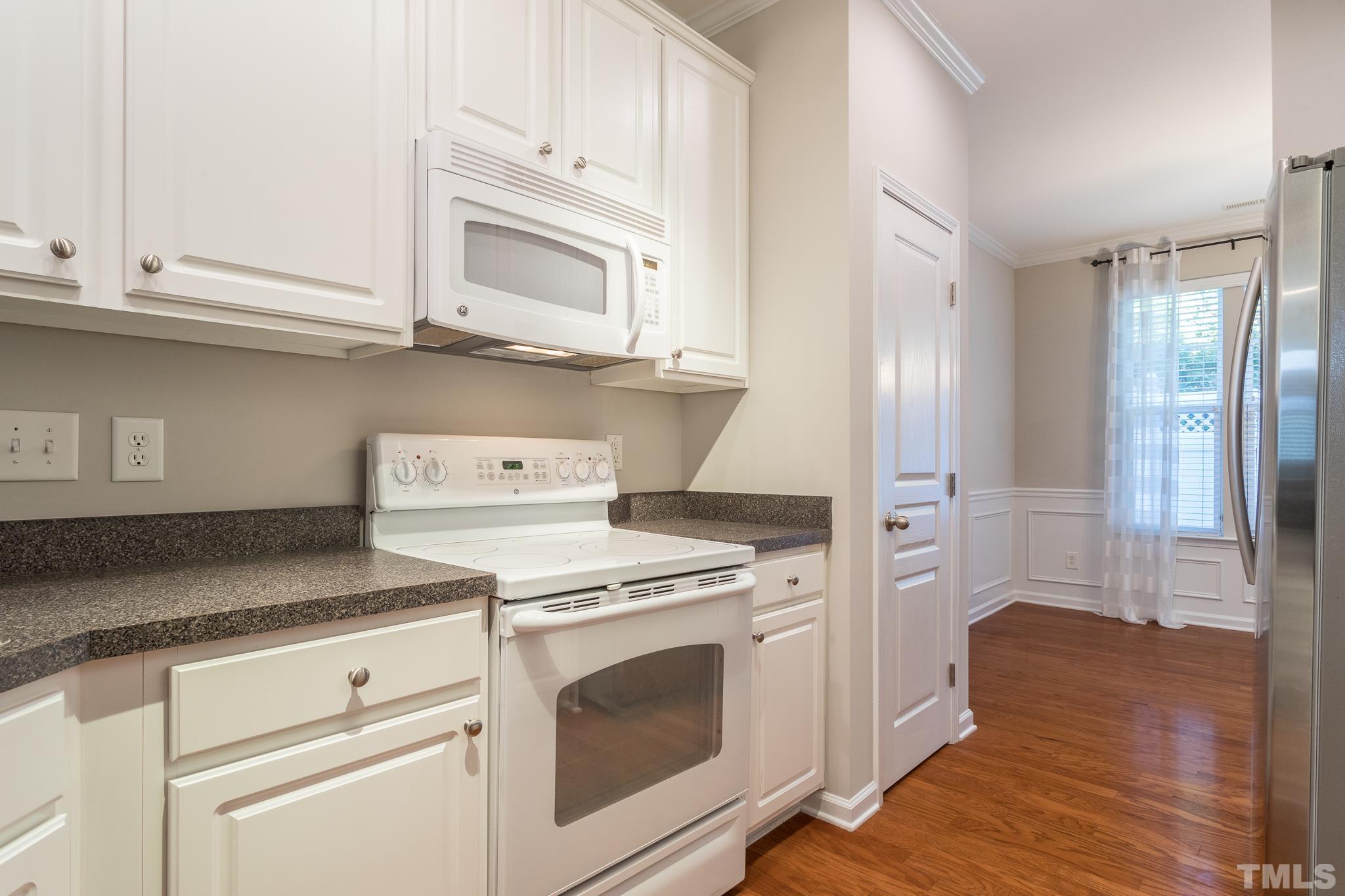 5924 Chivalry Court Raleigh, NC 27612 - Photo 9 of 31 Gallery Image 9