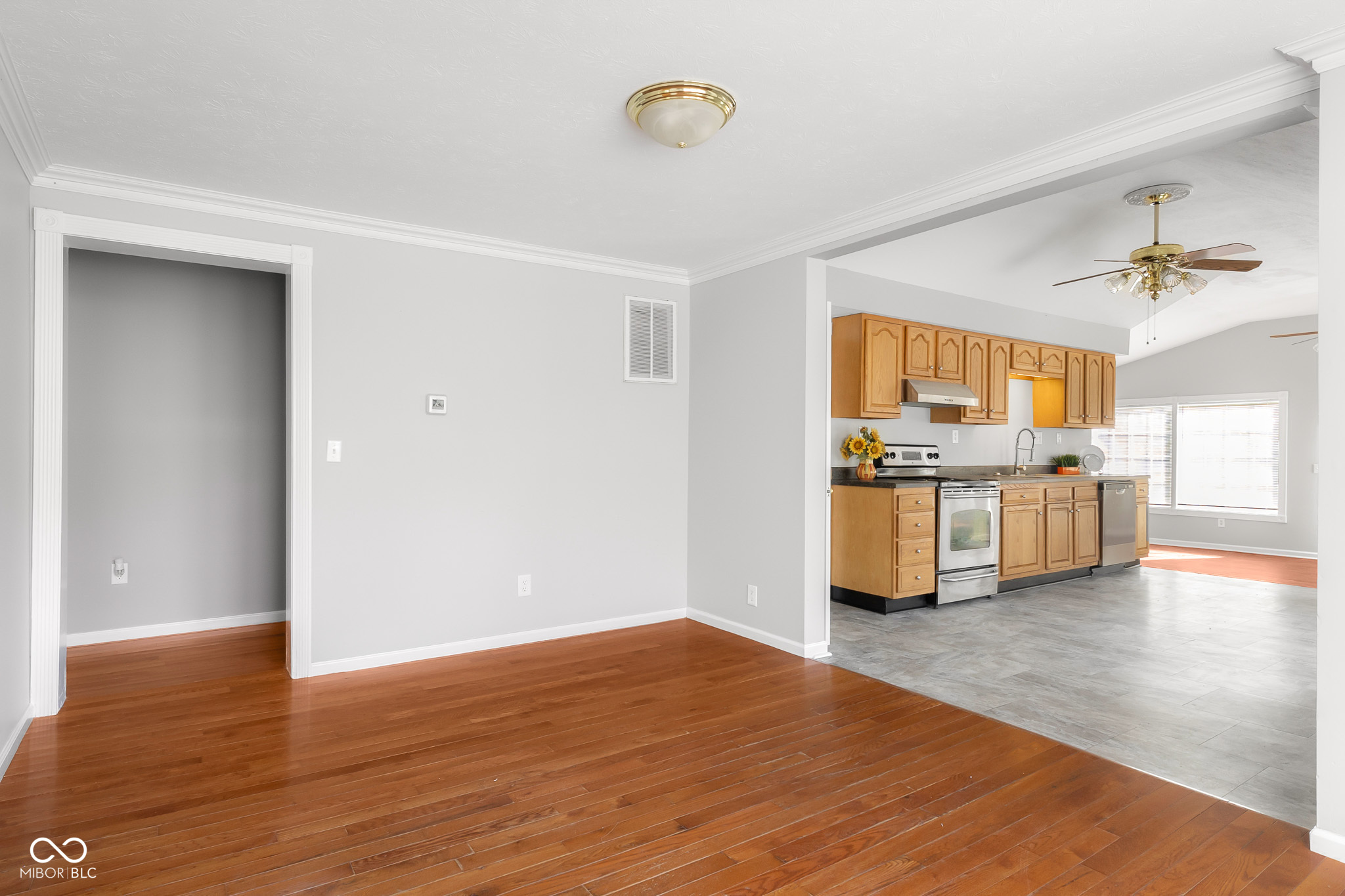 5974 South Jonesville Road Columbus, IN 47201 - Photo 16 of 56