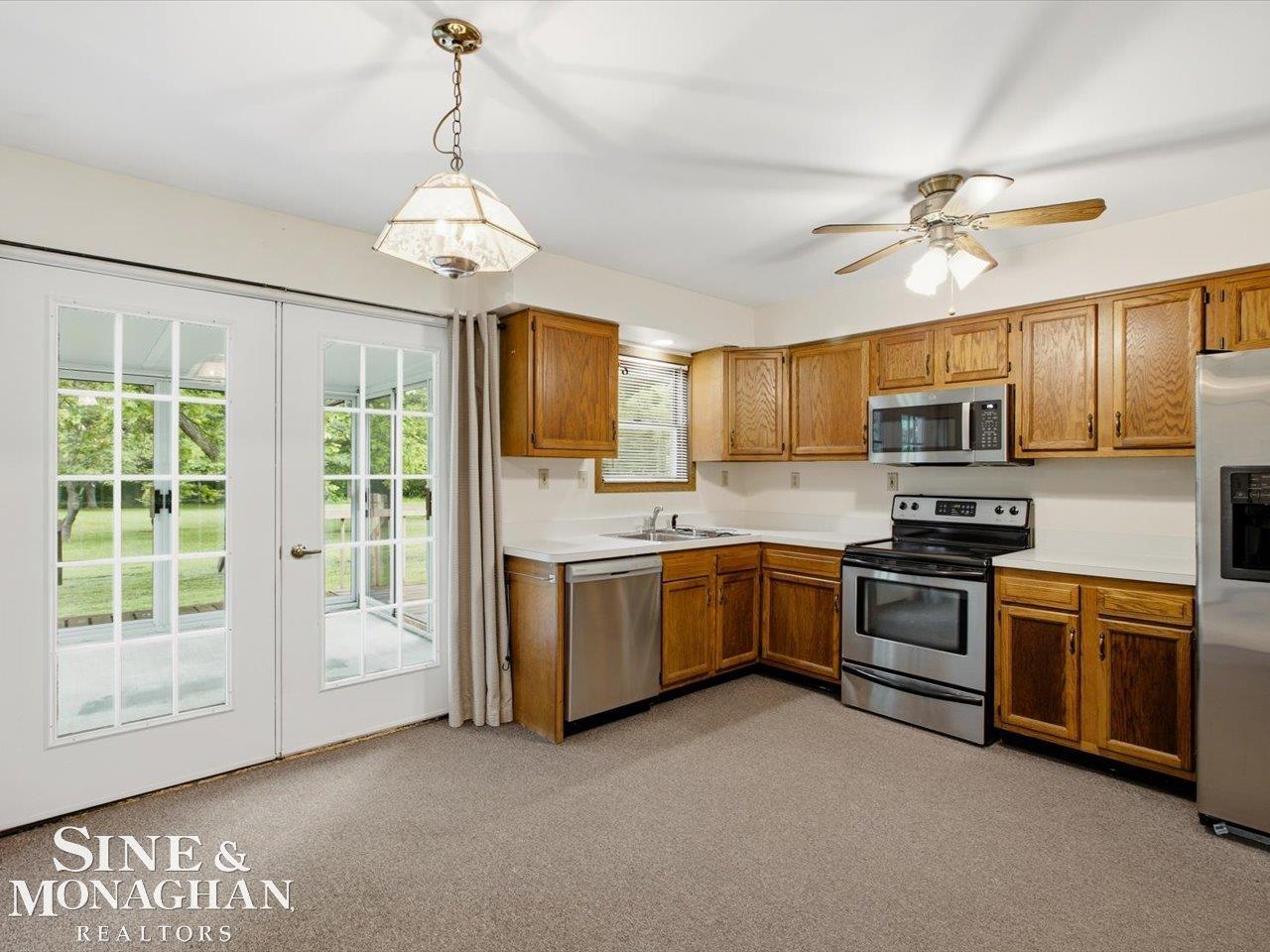 9211 Folkert Road Algonac, MI 48001 - Photo 20 of 48