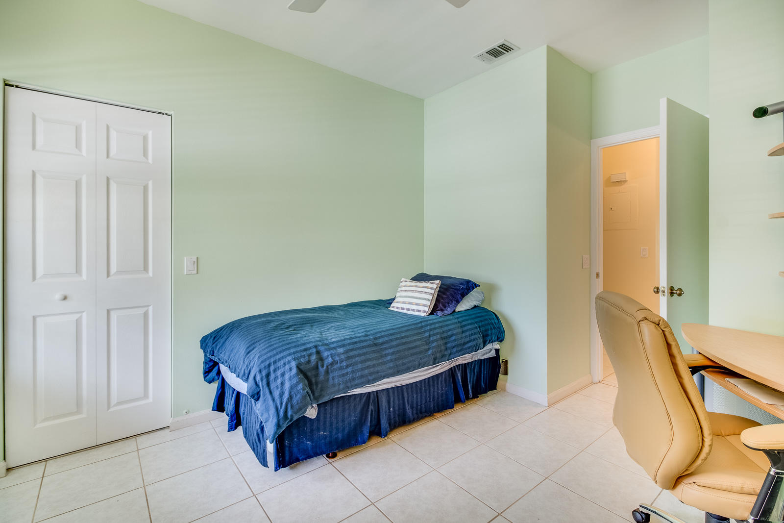 6502 Via Regina Boca Raton, FL 33433 - Photo 25 of 35 2nd Bedroom