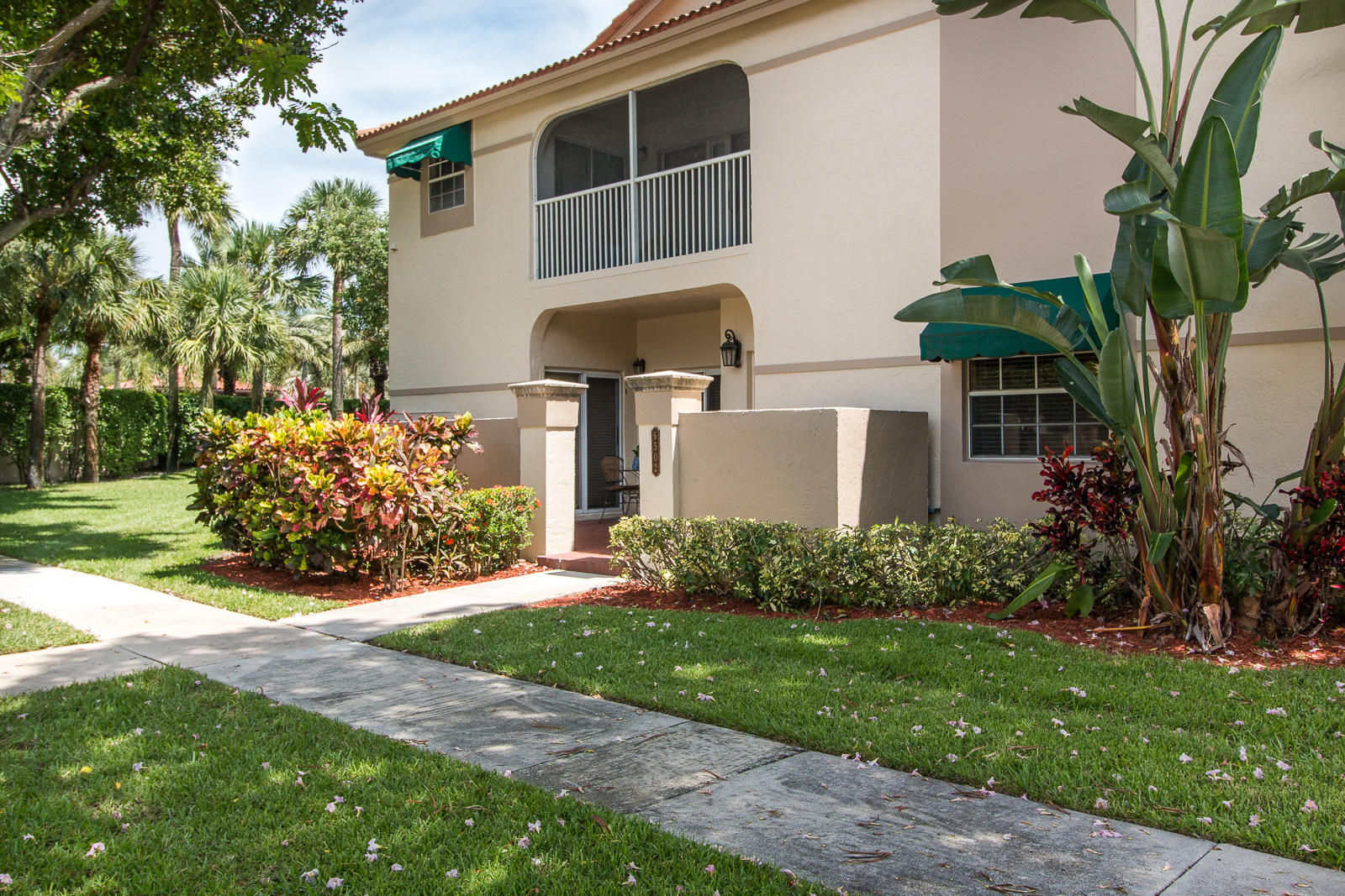 6502 Via Regina Boca Raton, FL 33433 - Photo 3 of 35 Exterior Front