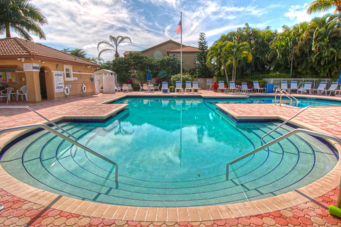 6502 Via Regina Boca Raton, FL 33433 - Photo 32 of 35 Boca Pointe Pool