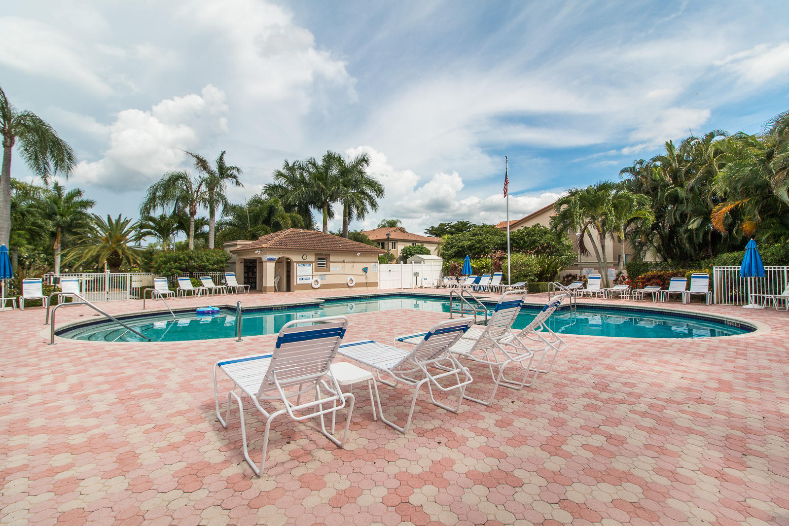 6502 Via Regina Boca Raton, FL 33433 - Photo 34 of 35 Boca Pointe Pool