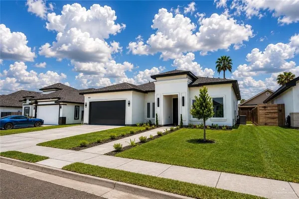 $320,000 | 902 La Laguna Road, Mission, TX 78572